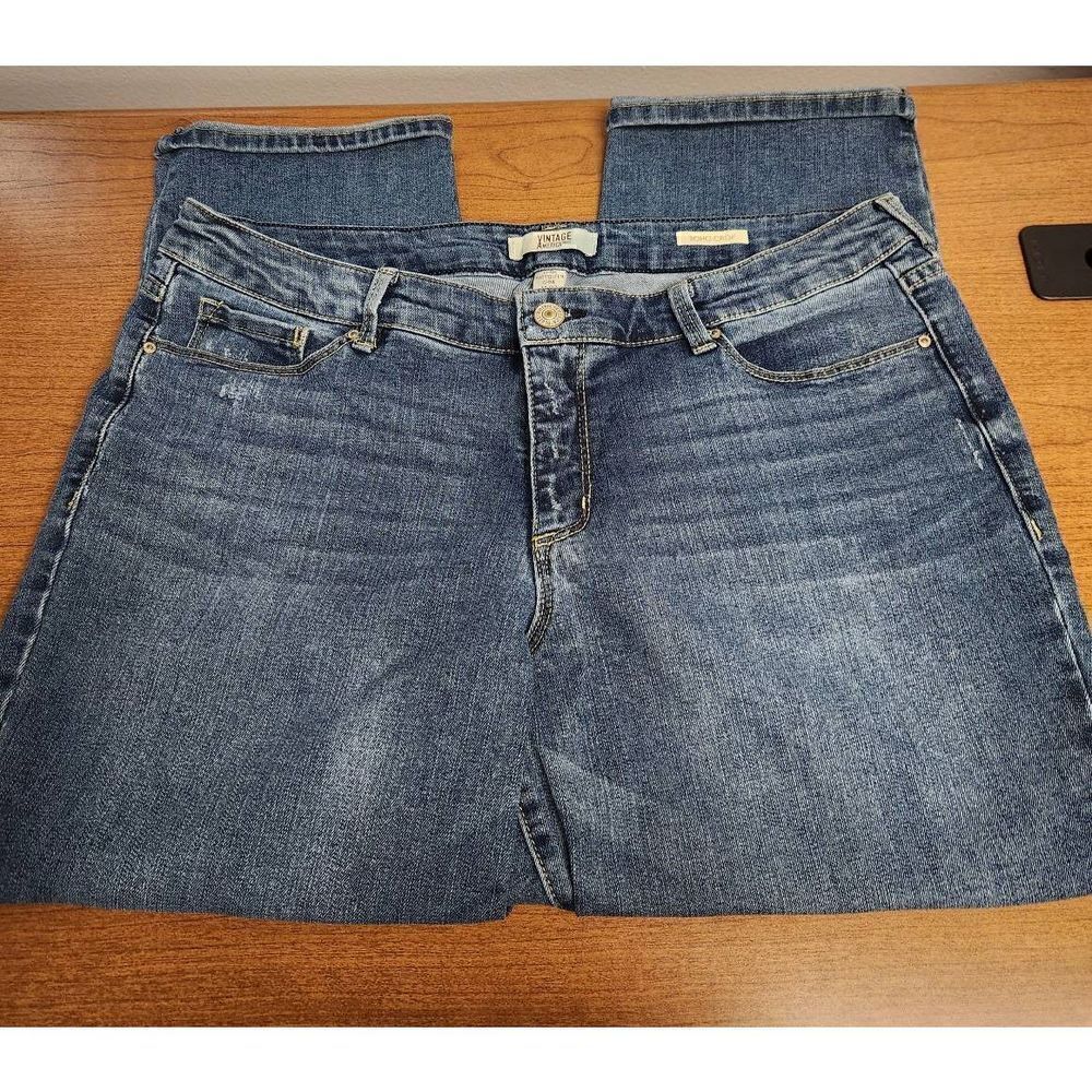 Vintage America boho cop jeans size 14. Measures approx 36 waist 24 inseam and 1